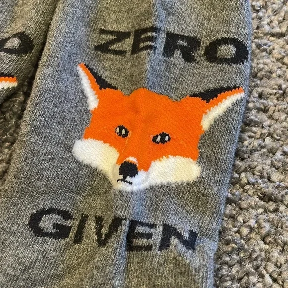 NWOT Zero 🦊 given socks - Picture 2 of 2